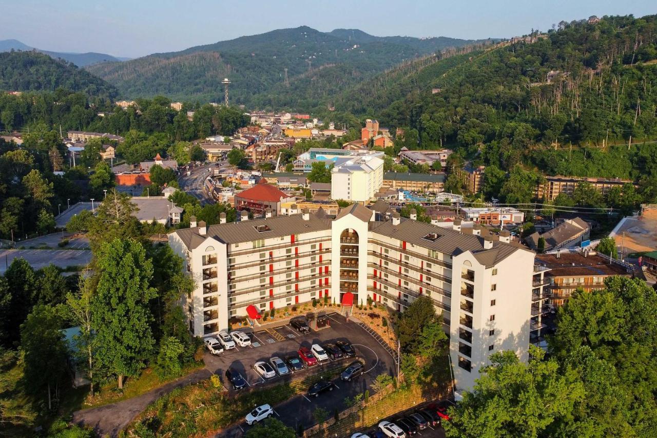 Gatlinburg Condo With Smoky Views Walk To Town! Exterior photo